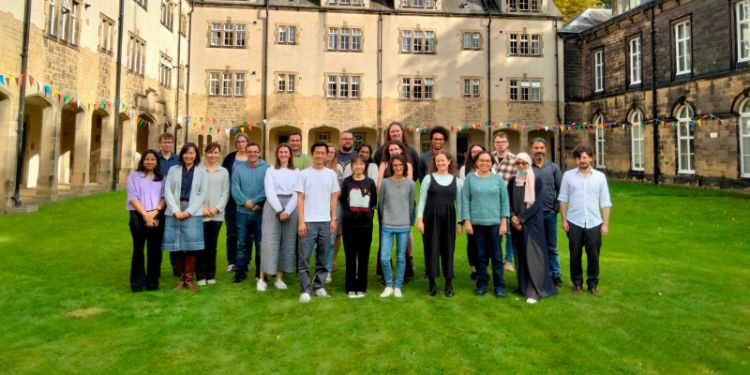 Dynamic Interactions: fostering collaboration