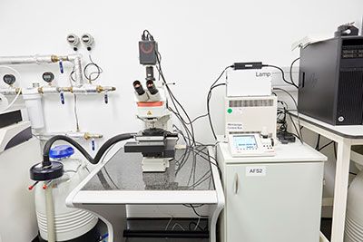 Leica EM cryo-CLEM