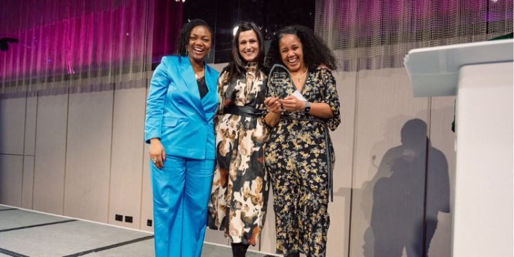 National leadership award win for Biology Professor 